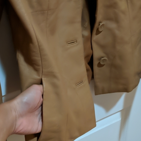 Wilson's Leather Tan Jacket - Picture 4 of 7
